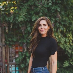 Meet your Posher, Jennie